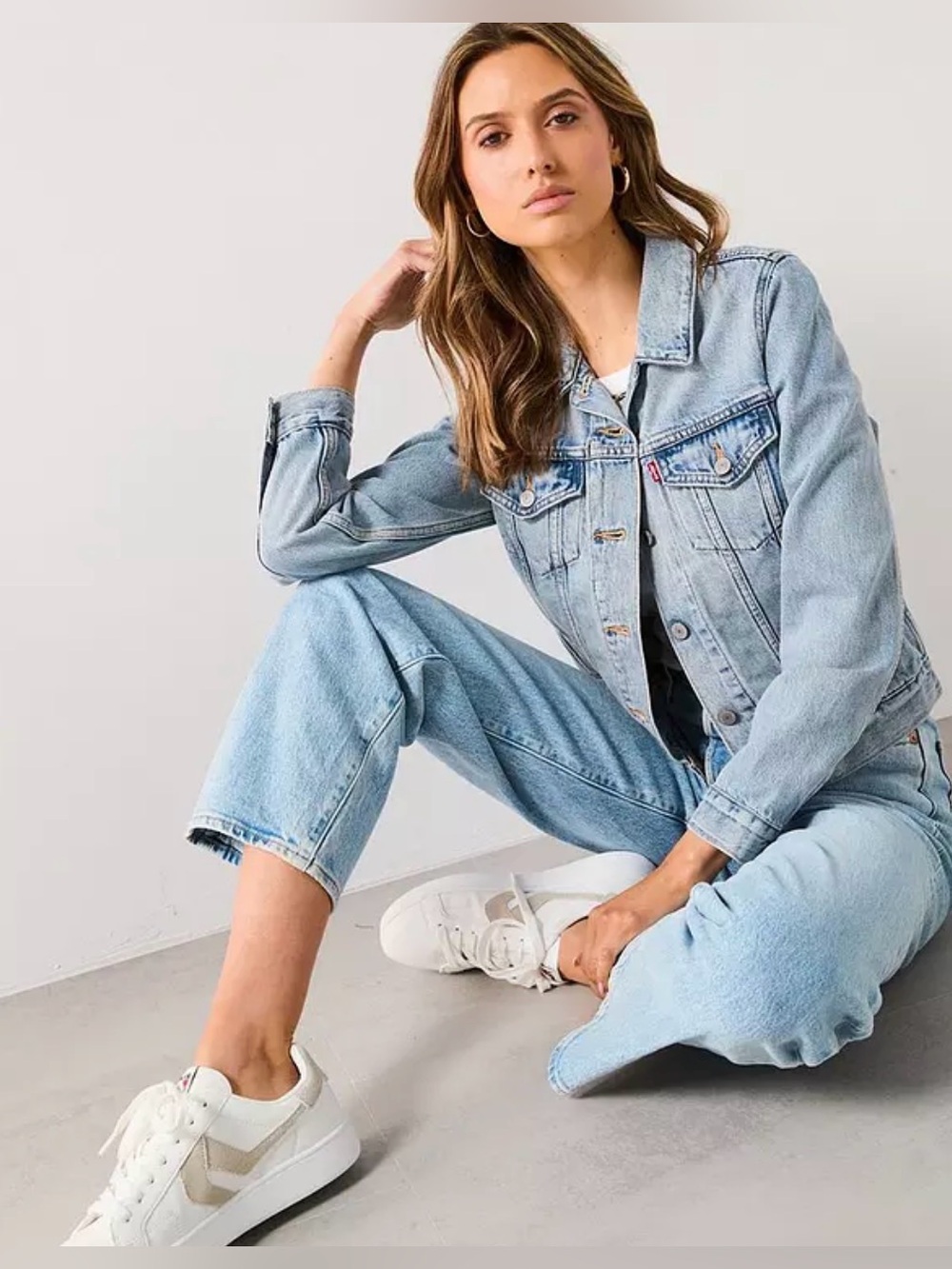 Levi’s Denim Jacket - Picture 7 of 8